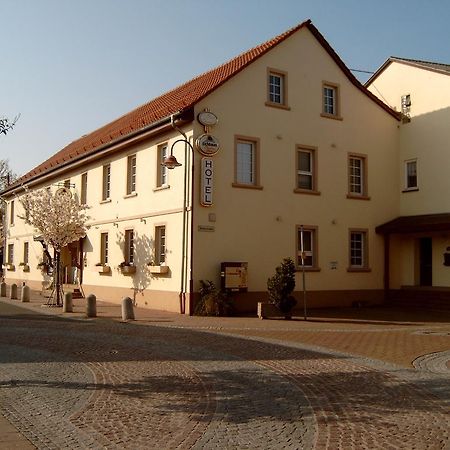 Garni Zum Adler Hotel Gensingen Esterno foto